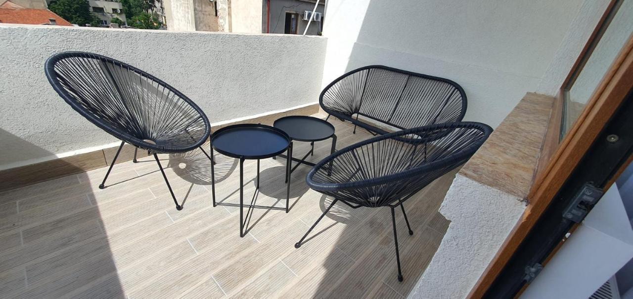 City Center Chic Studio Bucharest Exterior photo